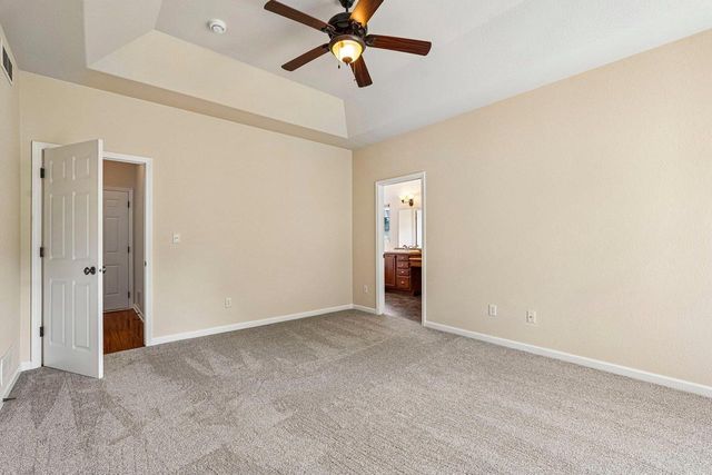 N66W23663 Hillview DRIVE, Sussex, WI 53089