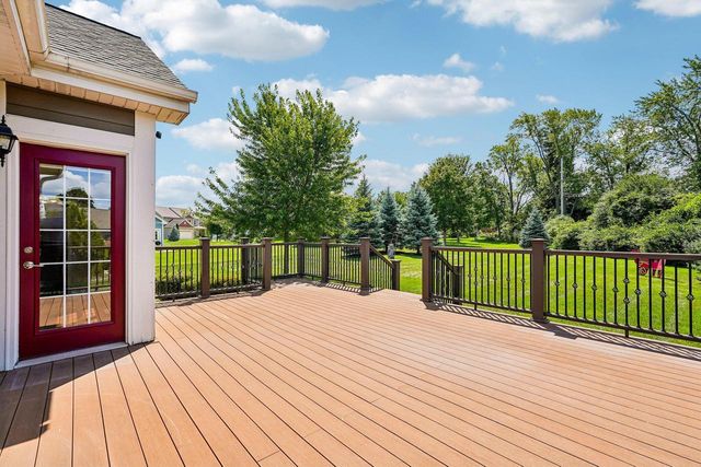 N66W23663 Hillview DRIVE, Sussex, WI 53089