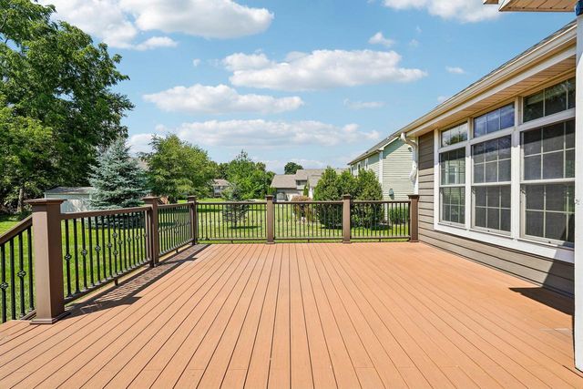 N66W23663 Hillview DRIVE, Sussex, WI 53089