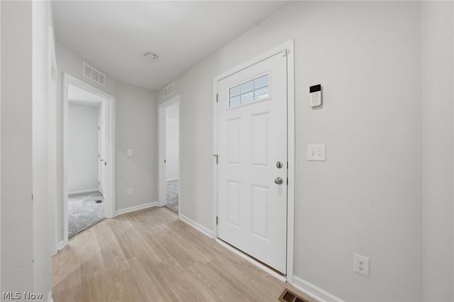 140 Wildflower Drive, Elyria, OH 44035