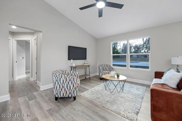 4561 CHIPMUNK Road, Middleburg, FL 32068