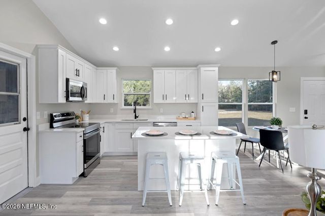 4561 CHIPMUNK Road, Middleburg, FL 32068