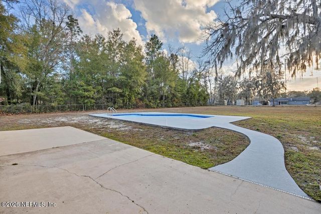 4561 CHIPMUNK Road, Middleburg, FL 32068