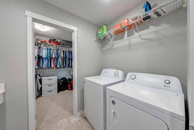 16605 Wilden Drive, Clive, IA 50325