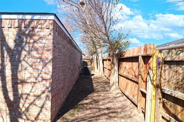 12420 Newbrook Drive, Houston, TX 77072