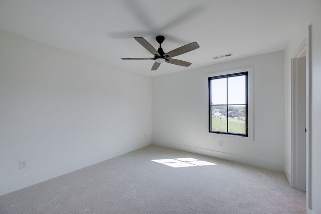 1619 Spencer Mill Rd, Burns, TN 37029