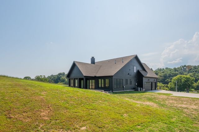 1619 Spencer Mill Rd, Burns, TN 37029