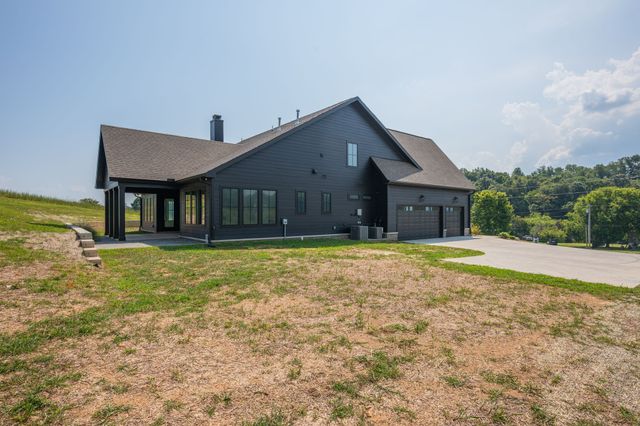 1619 Spencer Mill Rd, Burns, TN 37029