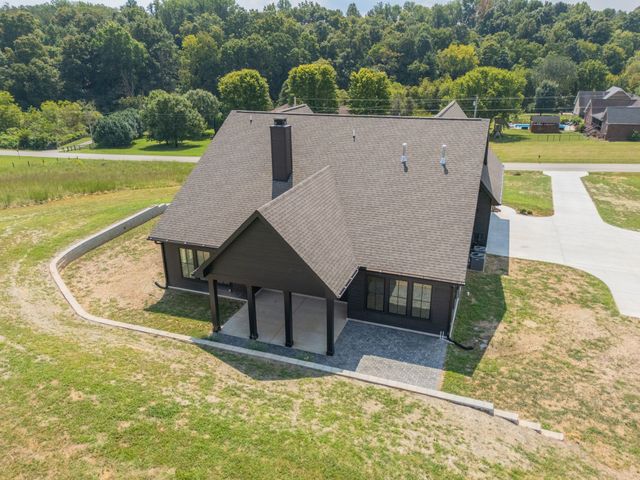 1619 Spencer Mill Rd, Burns, TN 37029