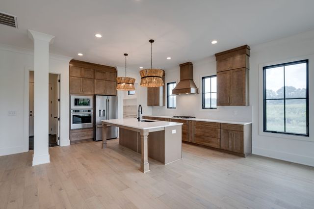1619 Spencer Mill Rd, Burns, TN 37029