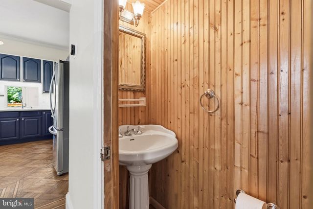 3547 INDIAN QUEEN LN, Philadelphia, PA 19129