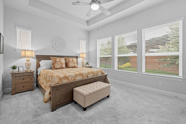 144 Monterey Oak TRL, Georgetown, TX 78628