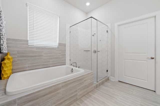 144 Monterey Oak TRL, Georgetown, TX 78628