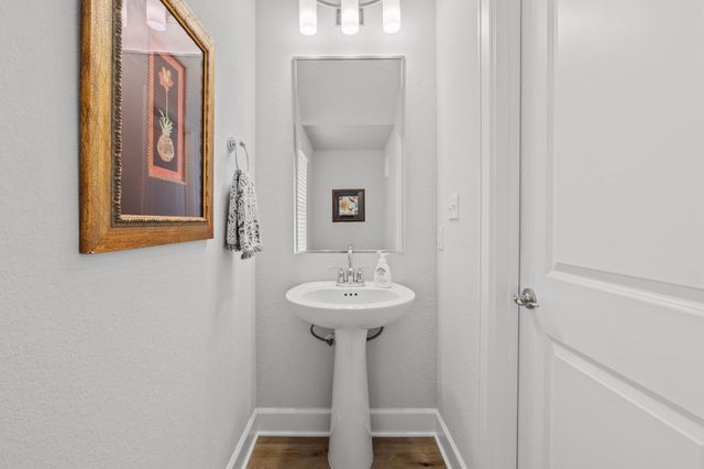 144 Monterey Oak TRL, Georgetown, TX 78628
