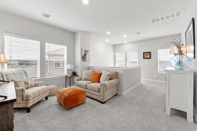 144 Monterey Oak TRL, Georgetown, TX 78628