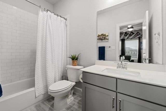 144 Monterey Oak TRL, Georgetown, TX 78628