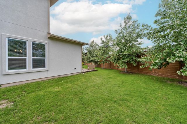 144 Monterey Oak TRL, Georgetown, TX 78628