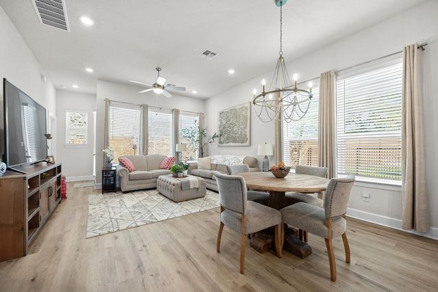 144 Monterey Oak TRL, Georgetown, TX 78628