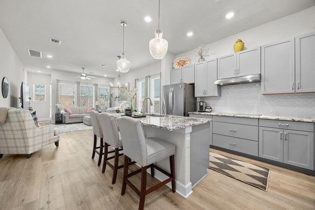 144 Monterey Oak TRL, Georgetown, TX 78628