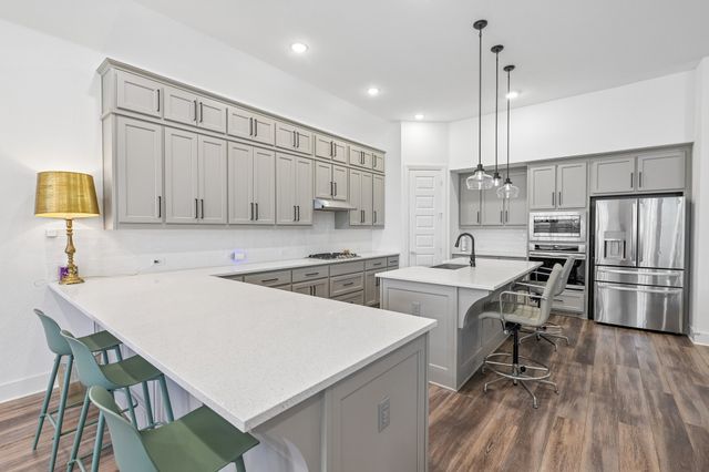 449 Country Meadows Boulevard, Waxahachie, TX 75165