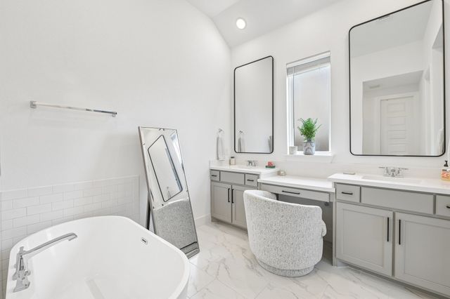 449 Country Meadows Boulevard, Waxahachie, TX 75165