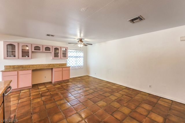 6604 Larchwood Lane, Las Vegas, NV 89103