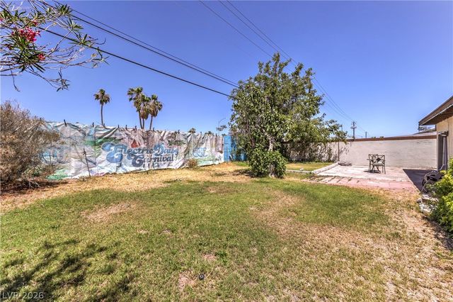 6604 Larchwood Lane, Las Vegas, NV 89103