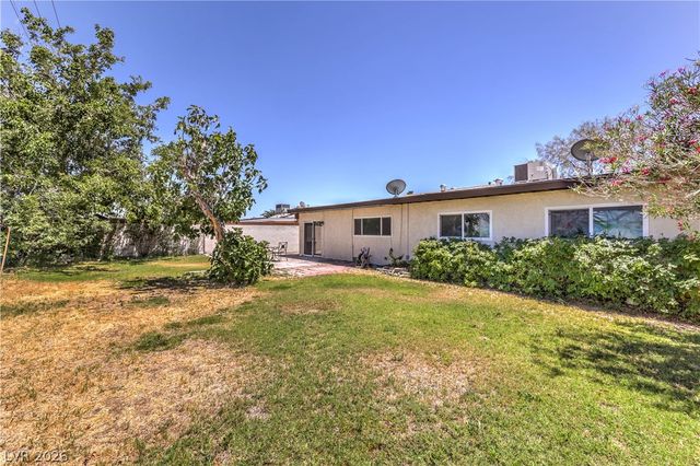 6604 Larchwood Lane, Las Vegas, NV 89103