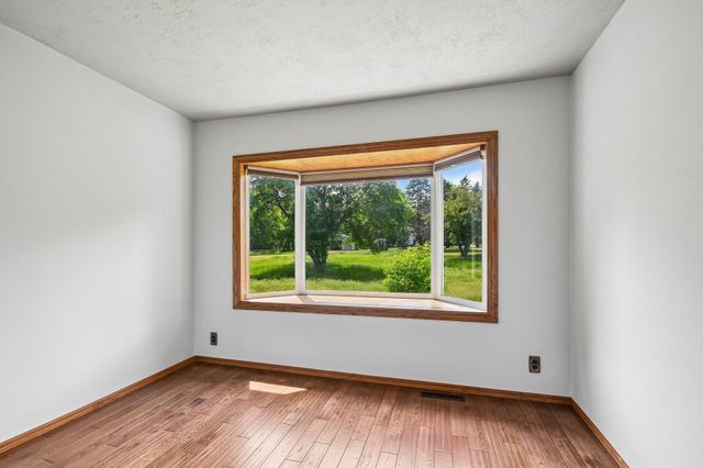 11551 278th Street, Chisago City, MN 55013