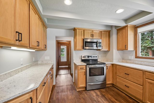 11551 278th Street, Chisago City, MN 55013