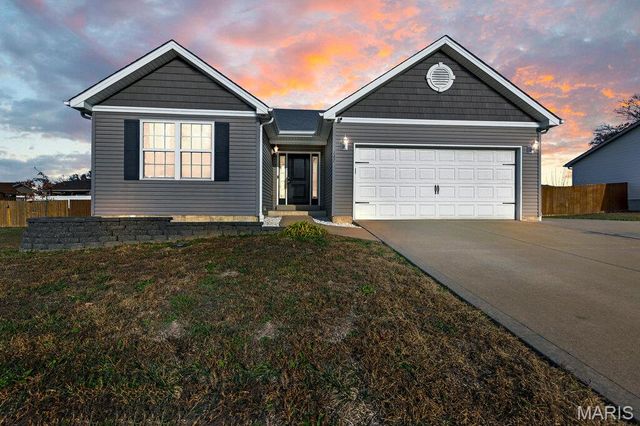 147 Creekside Drive, Winfield, MO 63389