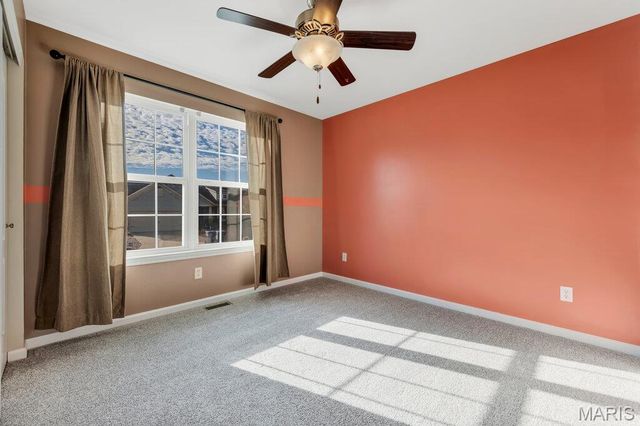 147 Creekside Drive, Winfield, MO 63389