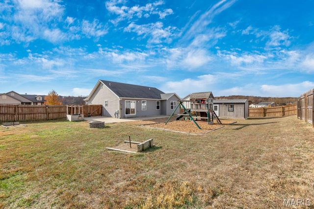 147 Creekside Drive, Winfield, MO 63389