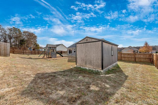 147 Creekside Drive, Winfield, MO 63389