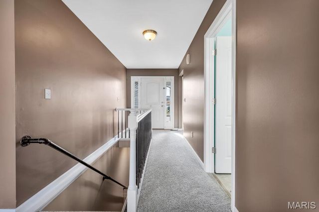 147 Creekside Drive, Winfield, MO 63389