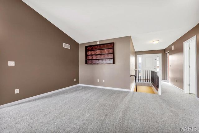 147 Creekside Drive, Winfield, MO 63389