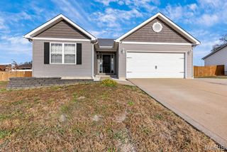 147 Creekside Drive, Winfield, MO 63389