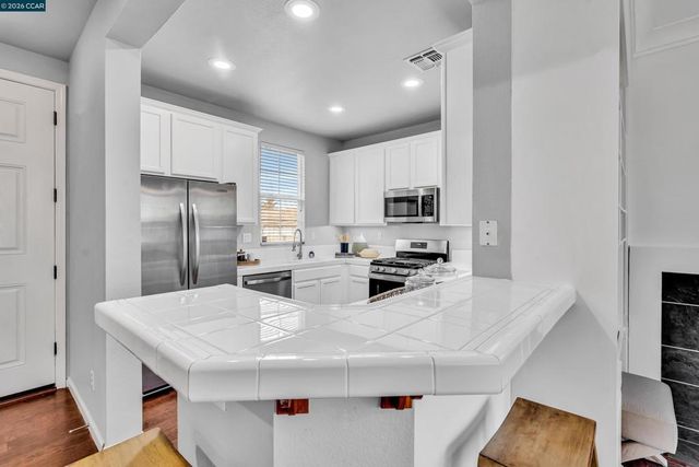 87 87 W Hookston Road, Pleasant Hill, CA 94523