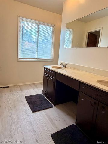 3428 River Birch Drive, Flint, MI 48532