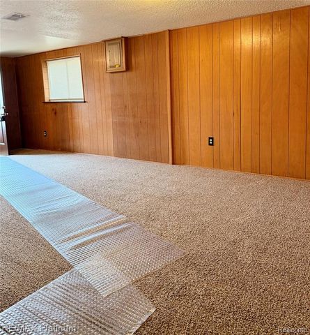 3428 River Birch Drive, Flint, MI 48532