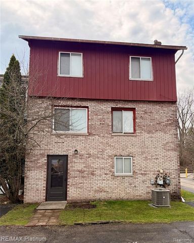 3428 River Birch Drive, Flint, MI 48532