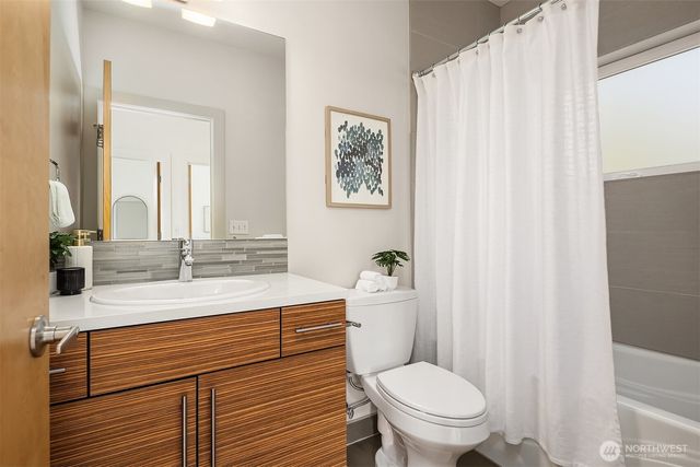 7349 California Avenue SW, Seattle, WA 98136