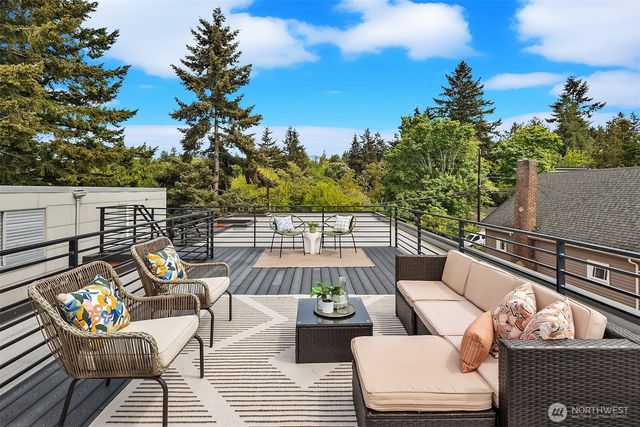 7349 California Avenue SW, Seattle, WA 98136