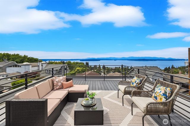 7349 California Avenue SW, Seattle, WA 98136