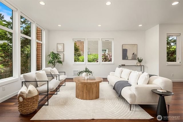 7349 California Avenue SW, Seattle, WA 98136