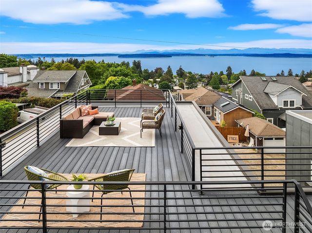 7349 California Avenue SW, Seattle, WA 98136