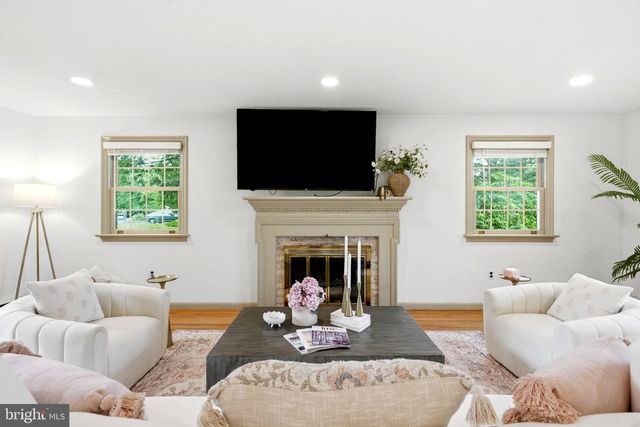 1555 MISSION RD, Lancaster, PA 17601