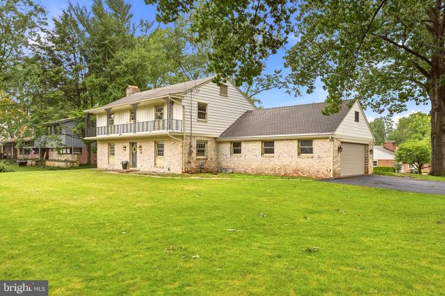 1555 MISSION RD, Lancaster, PA 17601