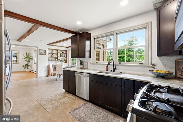 1555 MISSION RD, Lancaster, PA 17601