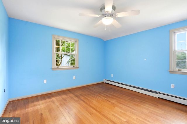 1555 MISSION RD, Lancaster, PA 17601